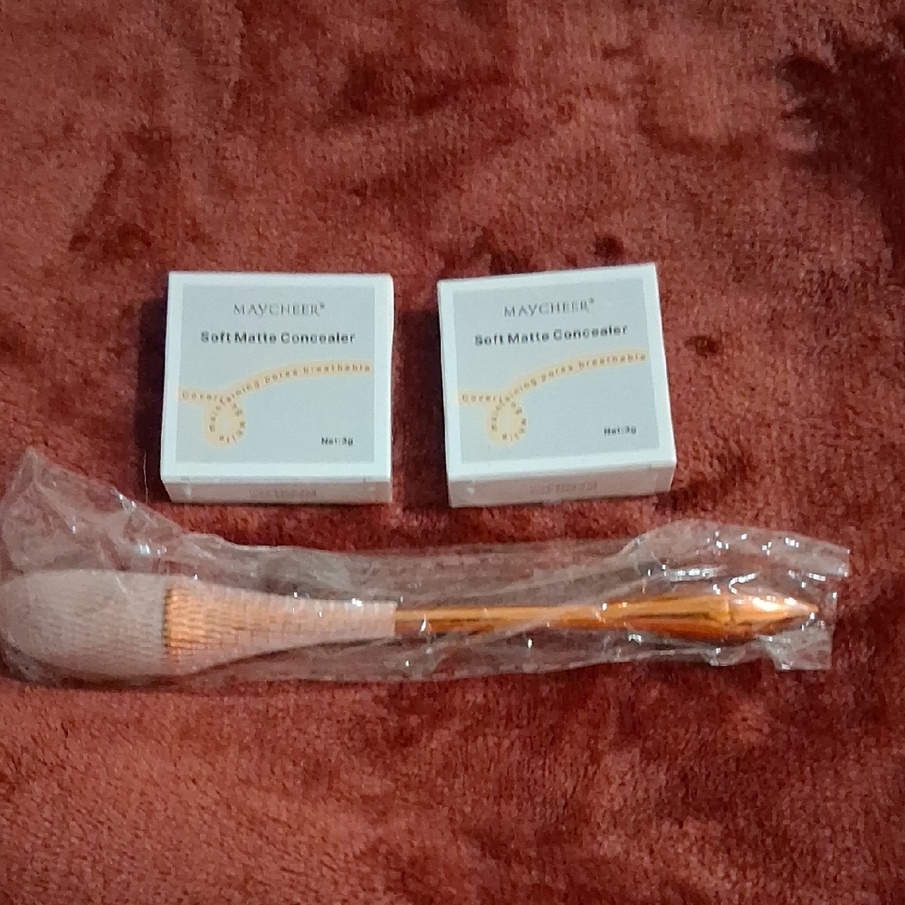 Maycheer Soft Matte Concealer with Brush